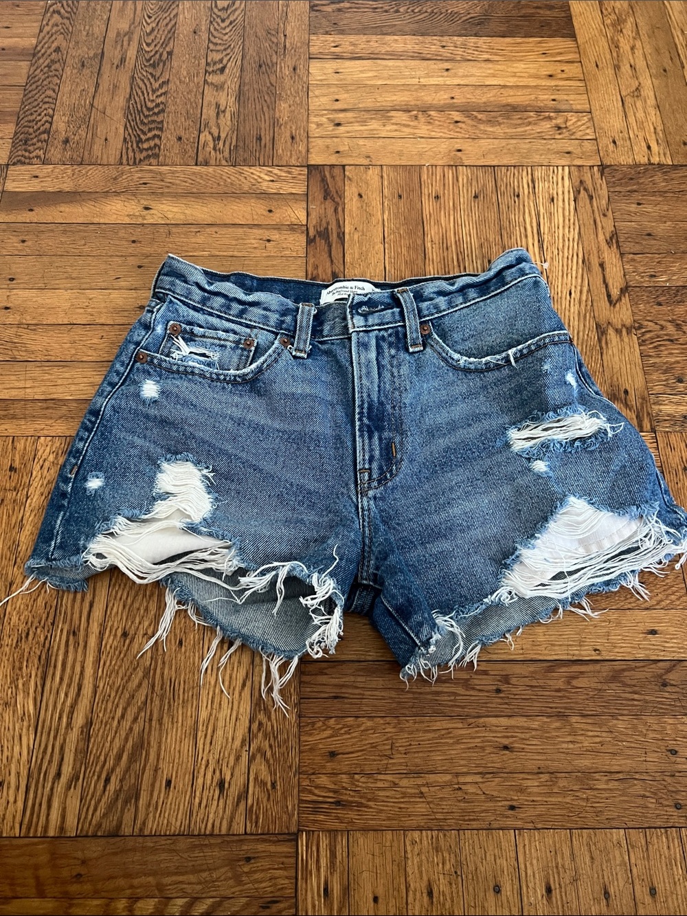 Abercrombie & Fitch the boyfriend short mid rise size 25/0